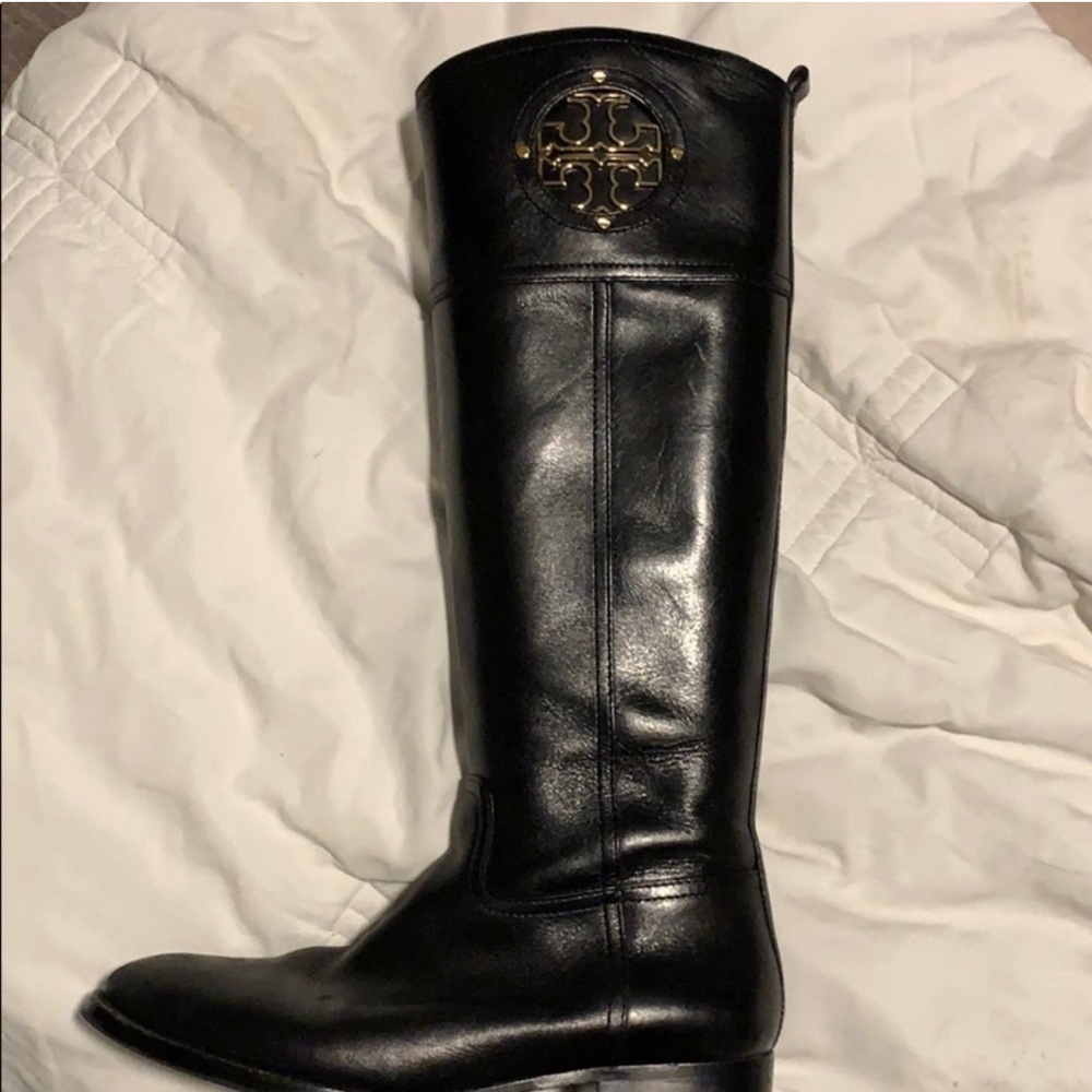 Tory Burch Riding Boots! Worn 3x. Will come with bag and box!